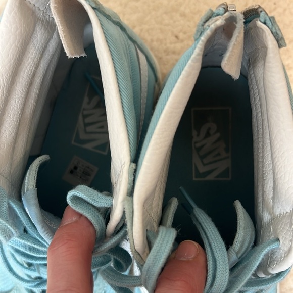 Vans Light Blue Sneakers with back zippers size 8 women’s. - Picture 10 of 12